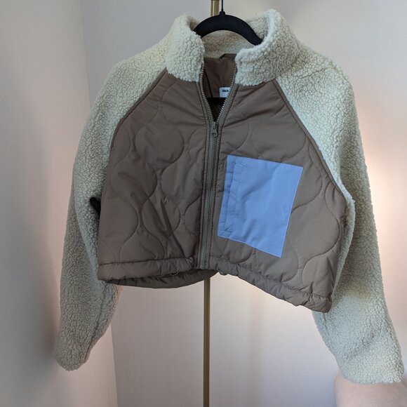 Crop Fleece Jacket with Stylish Purple Pocket - Picture 3 of 6